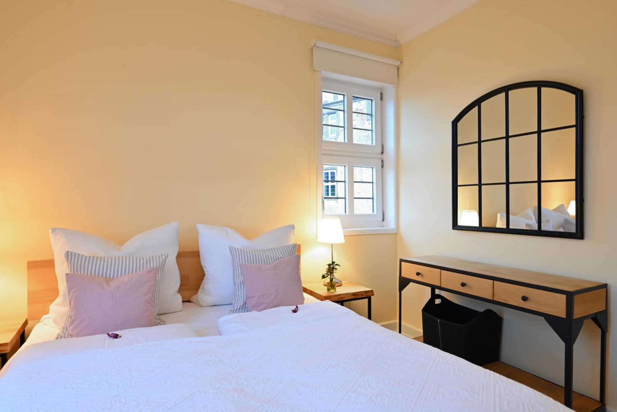 Graefin Amalia - Elegantes Apartment In Der Historischen Hinterburg In Schlitz, 2 Schlafzimmer, Mit Garten, Nahe Fulda Und Bad Hersfeld מראה חיצוני תמונה